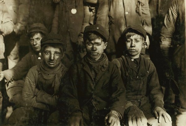 Lewis Hine photo