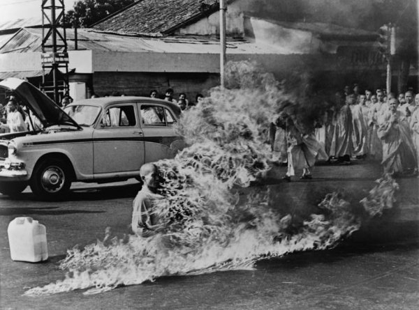 Buddhist Monk protest, 1963