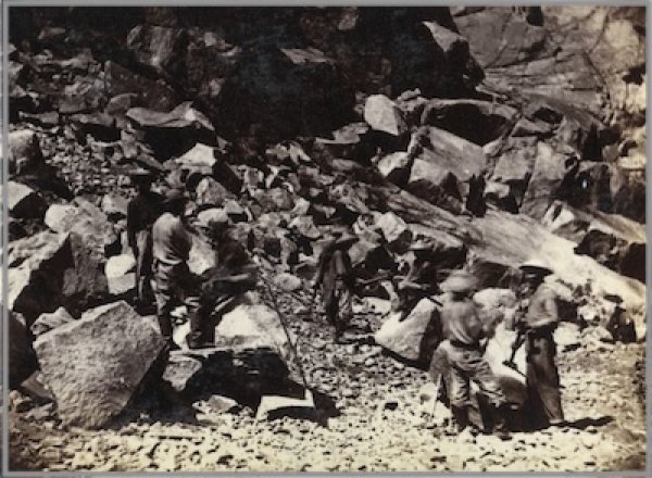 Photo of Chinese railroad workers