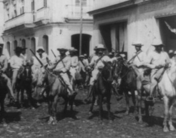 Image: Photo of Cuban insurgents taken by Strohmeyer & Wyman in 1899. From the Library of Congress.