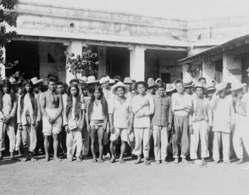 Image: Photo of Filipino prisoners of war taken in 1899. From the Library of Congress.